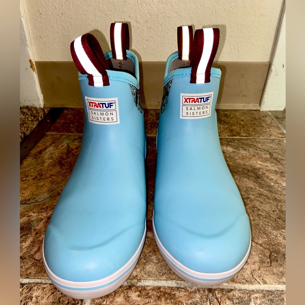 💥Women’s XTRATUF Salmon Sisters Short Ankle Boot💥